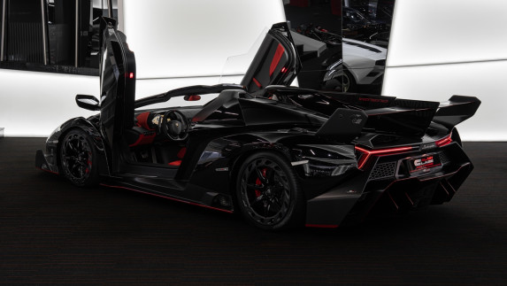 Lamborghini Veneno Roadster 1 of 9 Arrives at Al Ain Class Motors, Dubai