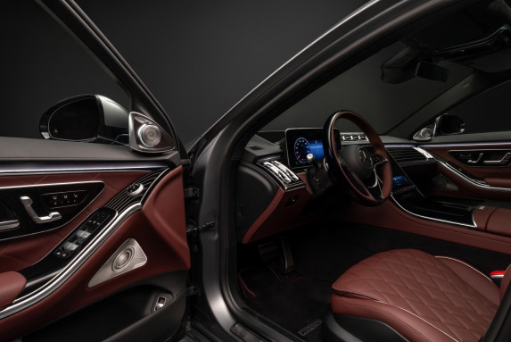 2025 Mercedes-Benz S-Class: AI, MANUFAKTUR & DRIVE PILOT