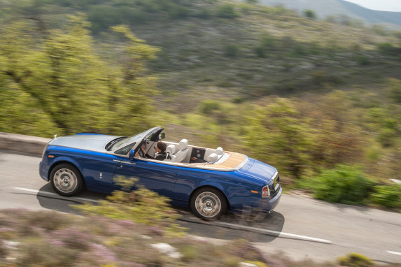 Rolls-Royce Phantom VII: A Timeless Luxury Icon i