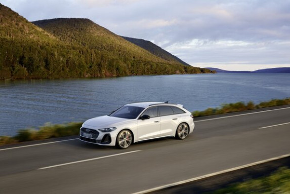 New Audi A5 e-Hybrid Arrives in Dubai – Luxury, Efficiency & Performance