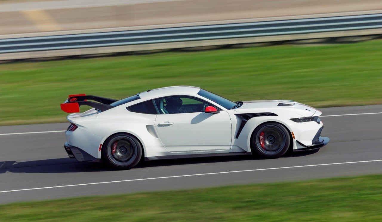 Mustang GTD Spirit of America – Ultimate Performance & Legacy