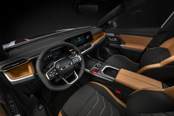 Jeep Compass 4xe 2025: New Rugged Interior & Off-Road Features