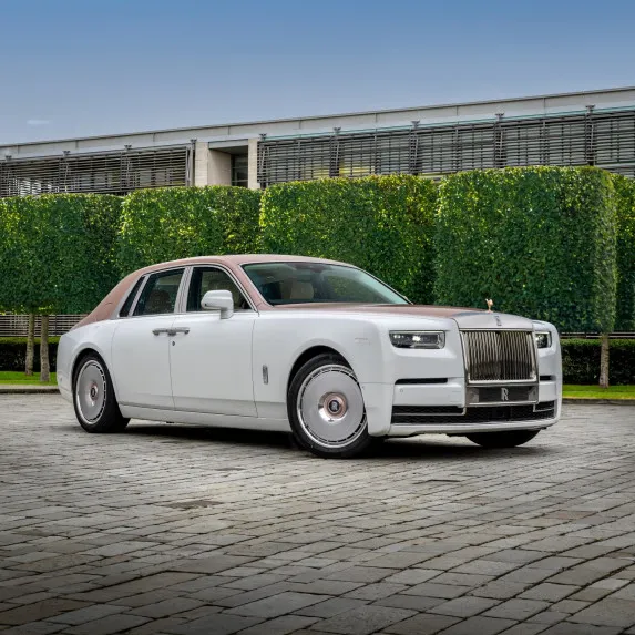 Rolls-Royce Phantom Dentelle: Celebrating Haute Couture Artistry in Dubai