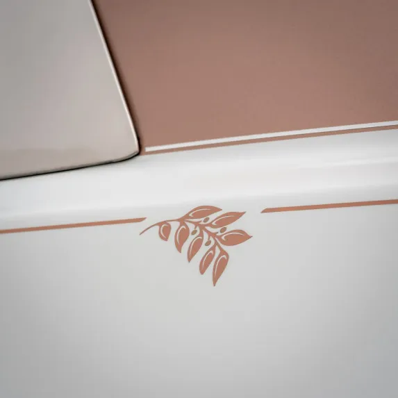 Rolls-Royce Phantom Dentelle: Celebrating Haute Couture Artistry in Dubai