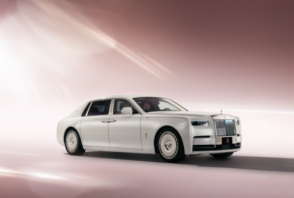 Rolls-Royce Phantom Cherry Blossom: A Bespoke Masterpiece