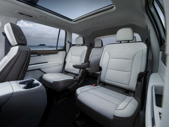 All-New GMC Acadia Arrives in the Middle East – Redefining Premium SUVs