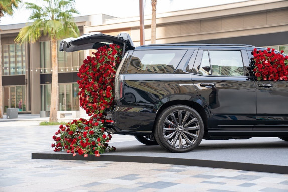 Cadillac Escalade-V Celebrates Valentine’s Day in Dubai