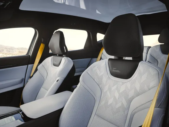 Polestar 3 2026: 800 Volt Upgrade Brings Faster Charging & More Power