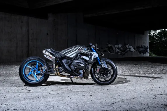 BMW R 1300 R “TITAN” Revealed – BMW Motorrad’s Custom Sprint Racer