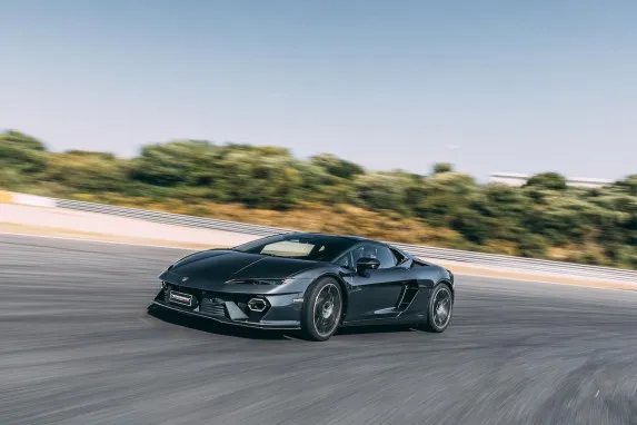 Lamborghini Temerario Launches with 920 CV and Hybrid at Estoril
