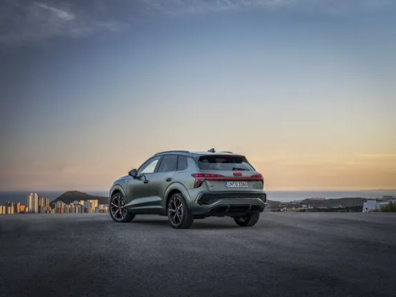 Versatile & Sporty: Discover the New Audi Q3 in Dubai