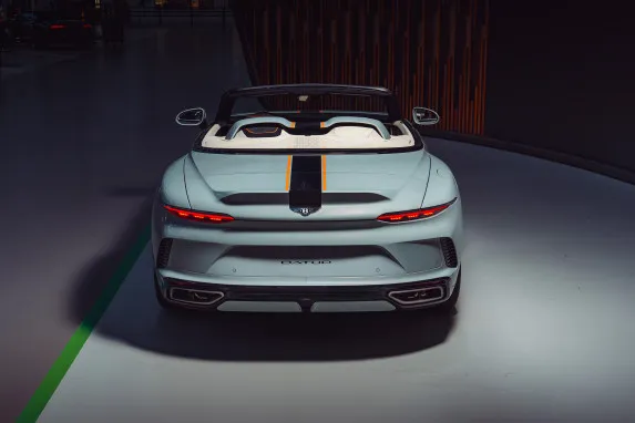 One plus One: First Bentley Batur Convertible by Mulliner