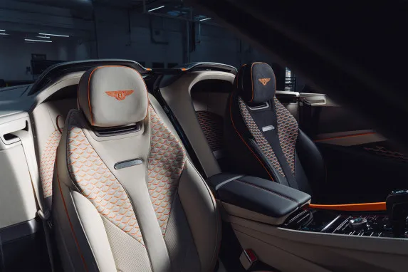 One plus One: First Bentley Batur Convertible by Mulliner