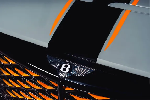 One plus One: First Bentley Batur Convertible by Mulliner