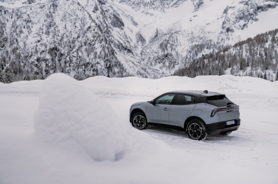 Alfa Romeo Junior Ibrida Q4: The Most Advanced AWD Hybrid