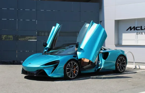 2026 McLaren Artura Review: Hybrid Power Redefined