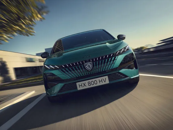 NEW PEUGEOT 308 & 308 SW: Driving Pleasure Redefined