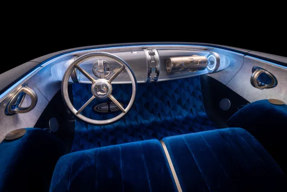 Mercedes-Benz Vision Iconic: Redefining Future Luxury