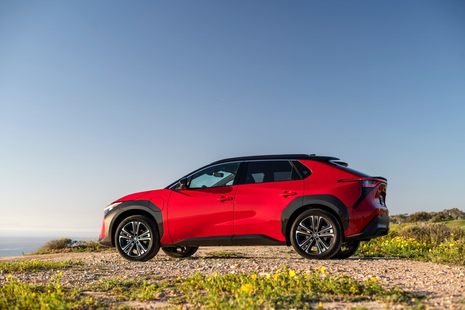 2025 Toyota bZ4X BEV: Affordable Electric SUV with New Nightshade Edition