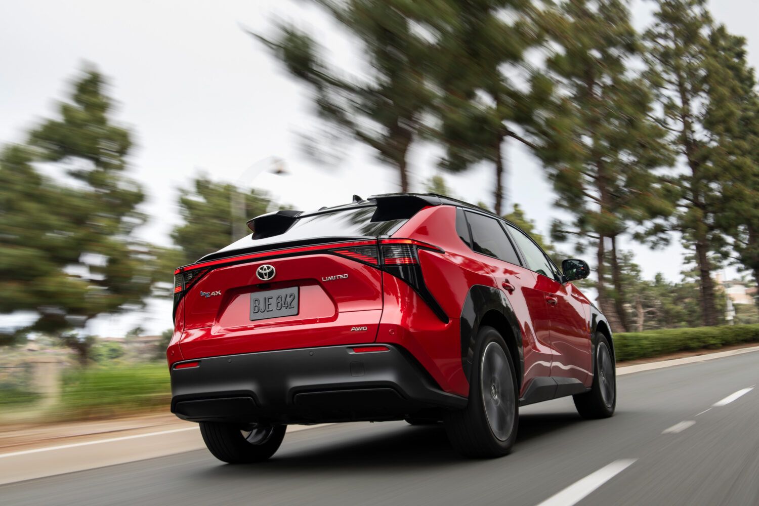 2025 Toyota bZ4X BEV: Affordable Electric SUV with New Nightshade Edition