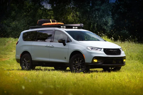 Chrysler Pacifica Grizzly Peak: The Ultimate Adventure Van