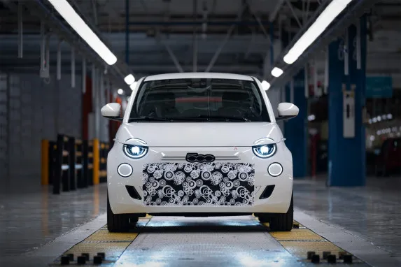 2025 Fiat 500 Hybrid Begins Pre-Production at Mirafiori