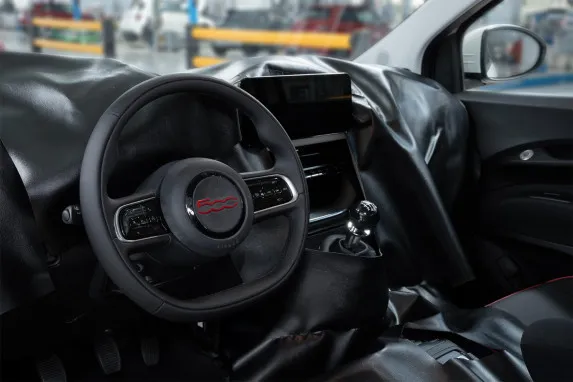 2025 Fiat 500 Hybrid Begins Pre-Production at Mirafiori