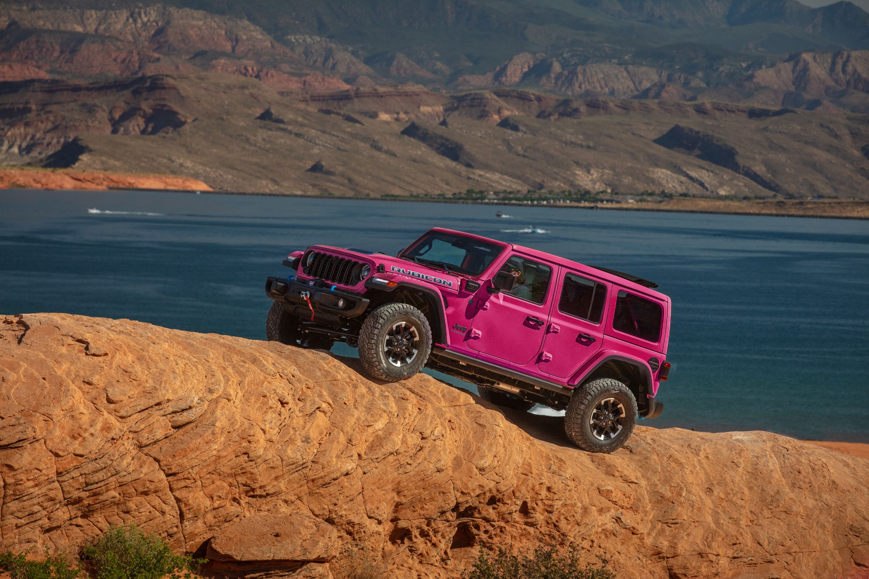 the Return of Tuscadero: 2024 Jeep Wrangler's Iconic Paint Option