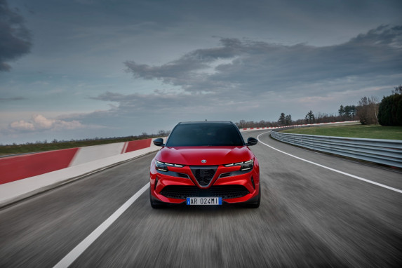 Alfa Romeo Junior 2025: Record-Breaking Sales & Future