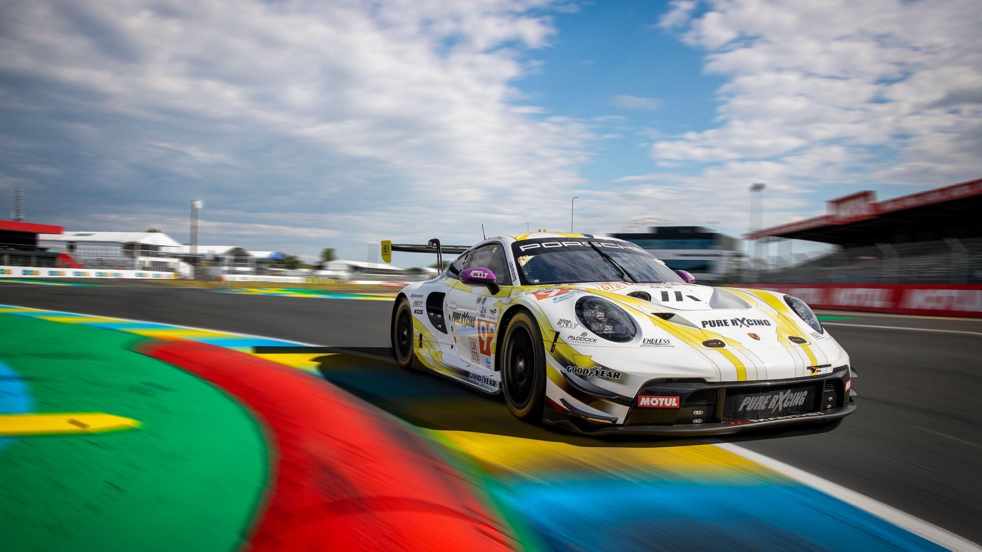 Porsche 911 GT3 R: Dominating the 2024 Racing Season