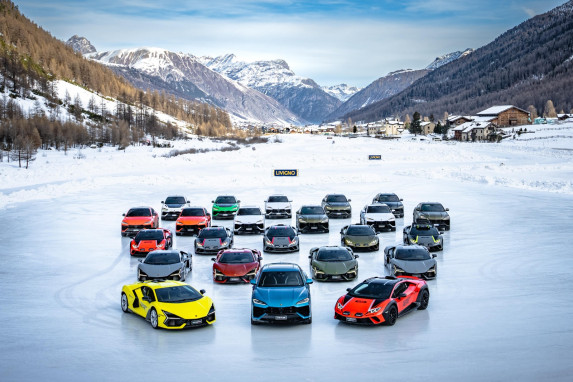 Lamborghini Accademia Neve Celebrates 10 Years of Thrilling Performance