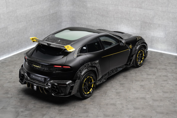 MANSORY Pugnator: Ferrari Purosangue Transformed