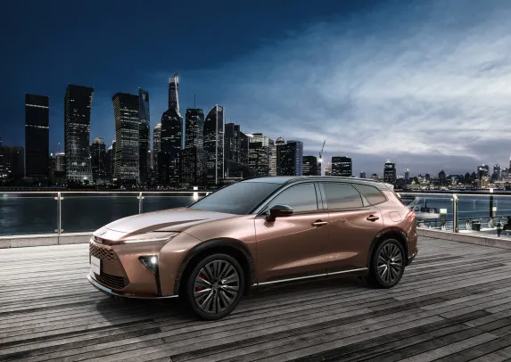 Toyota Crown Estate 2025 Launch – Luxury Hybrid Wagon