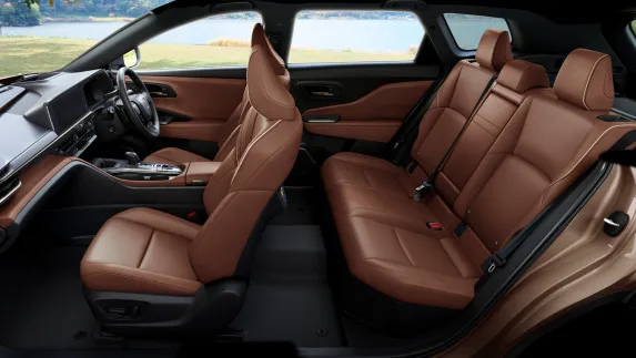 Toyota Crown Estate 2025 Launch – Luxury Hybrid Wagon