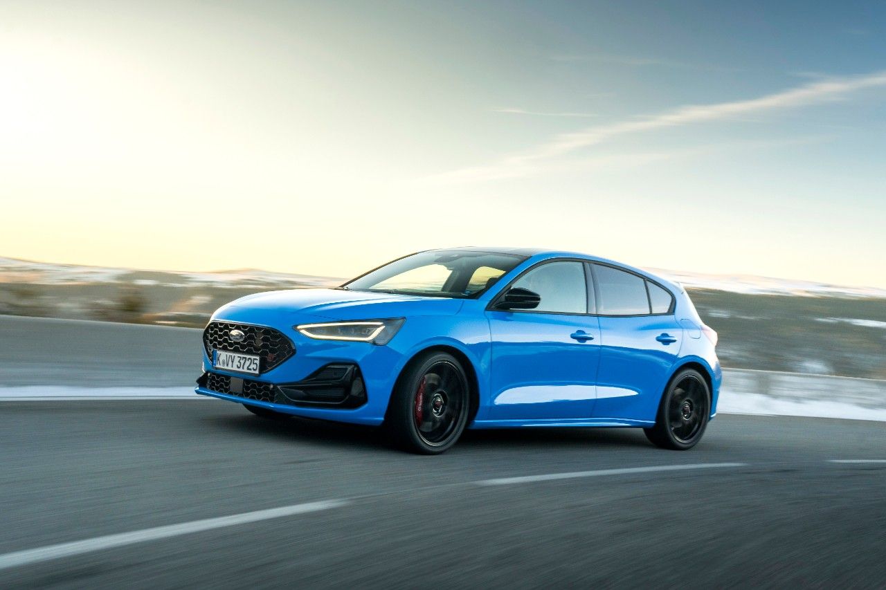 Discover the Ford Focus ST Edition at Auto Trader UAE