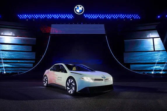 BMW Vision Driving Experience Unveiled in Shanghai