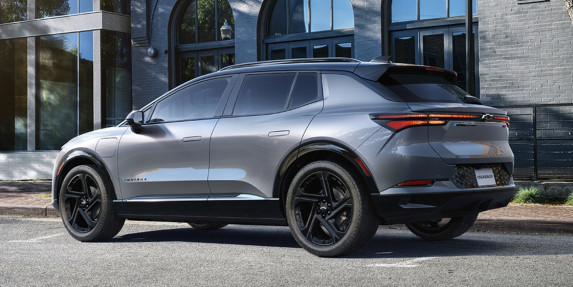 Chevrolet Equinox EV 2025 Arrives in UAE – Electric SUV with Style & Range