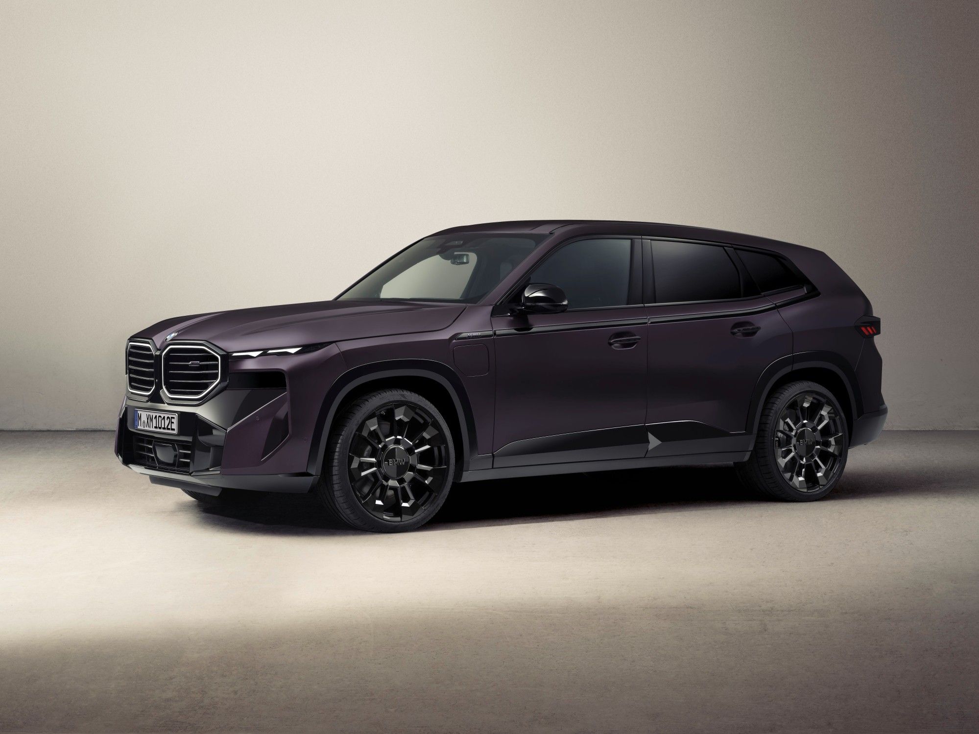 2025 BMW XM by Kith: Exclusive Collaboration Unveiled