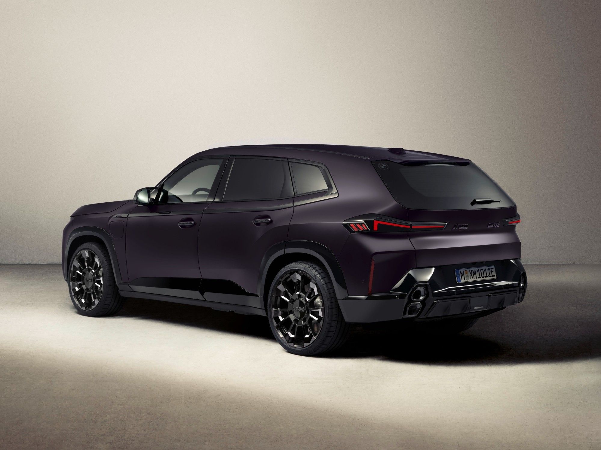 2025 BMW XM by Kith: Exclusive Collaboration Unveiled