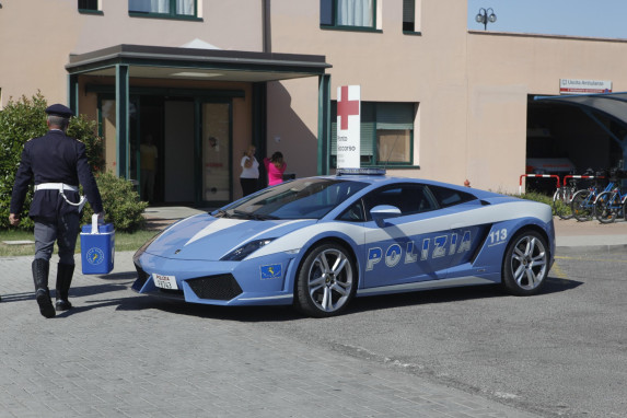 Automobili Lamborghini and Italian State Police: 20 Years of Service and Innovation