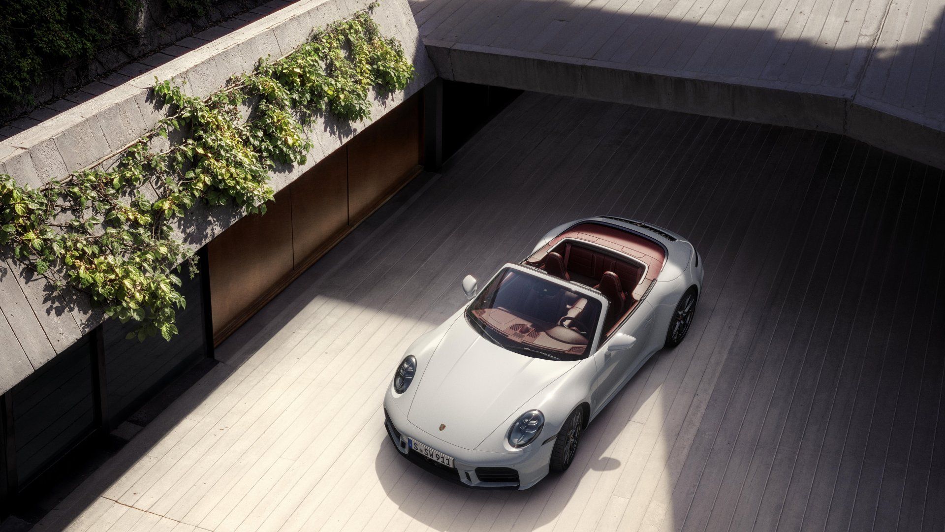 The Most Dynamic Porsche 911 Carrera S in Dubai