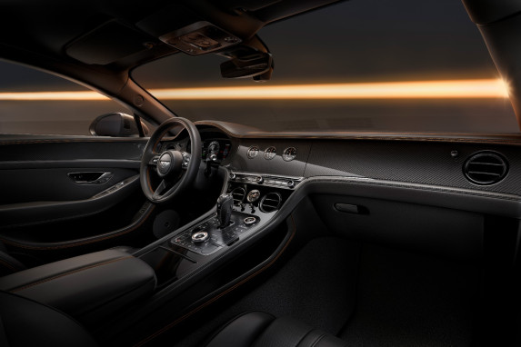Bentley Black Edition Continental GT & Flying Spur in Dubai