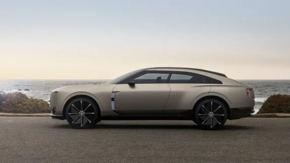 Bentley EXP 15 Debuts at Monterey Car Week 2025