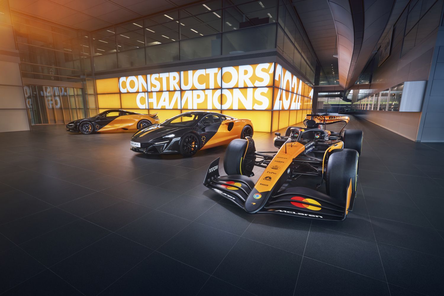 McLaren MCL38 Celebration Edition Artura and 750S Supercars: Limited Edition