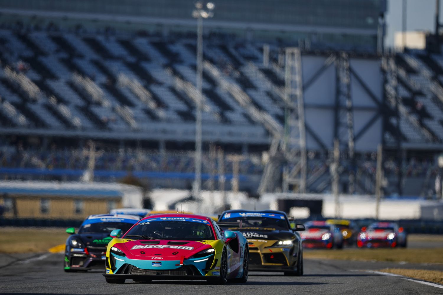 McLaren Artura GT4 Wins at Daytona with Accelerating Performance Team
