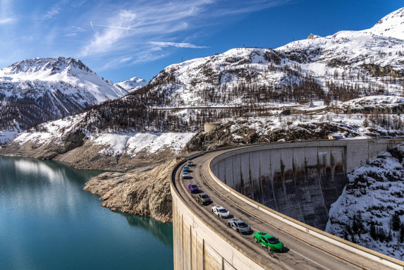 Lamborghini Revuelto & Urus SE Take Over Courchevel