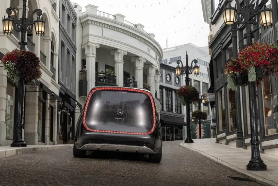 Mercedes-Benz Vision V debuts in California with luxury