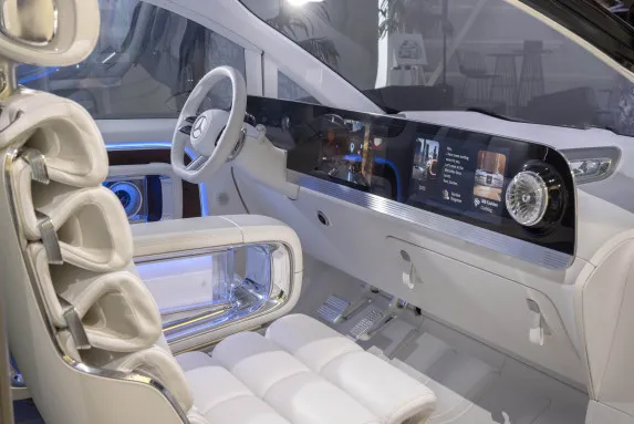 Mercedes-Benz Vision V debuts in California with luxury