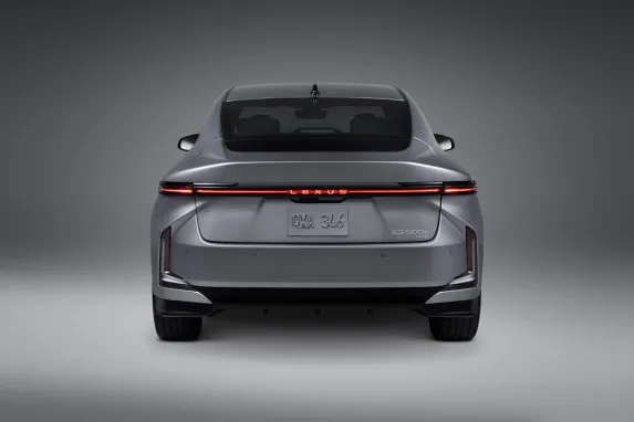 2026 Lexus ES Redefines Luxury Sedans