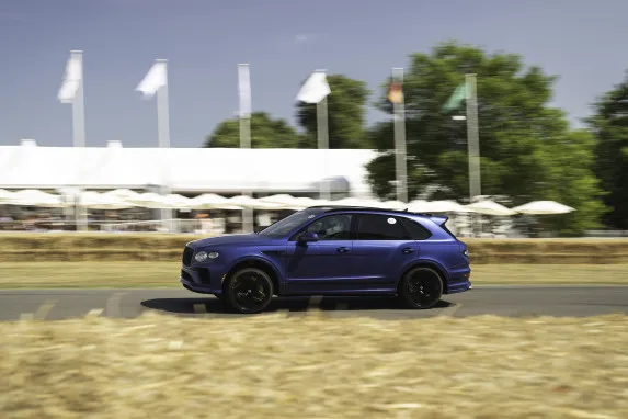 Bentley Bentayga Speed Breaks Goodwood SUV Record 
